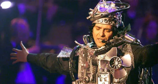 40 anni di carriera, una mostra per Renato Zero