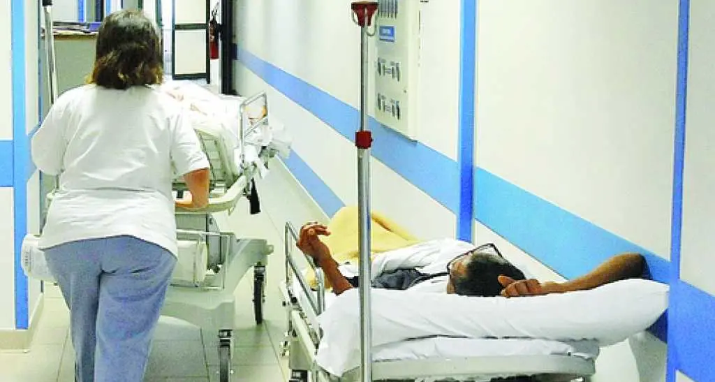 Infermieri all'ospedale «Siamo troppo pochi»