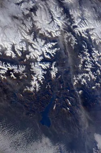 Samantha Cristoforetti fotografa dallo spazio il suo Trentino