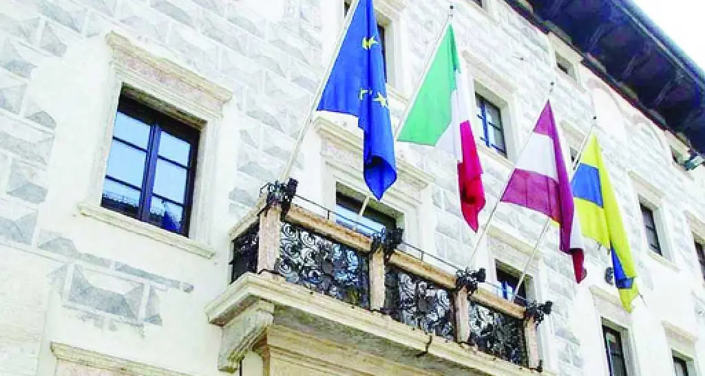 Corte dei Conti: il Comune di Trento deve spendere meno