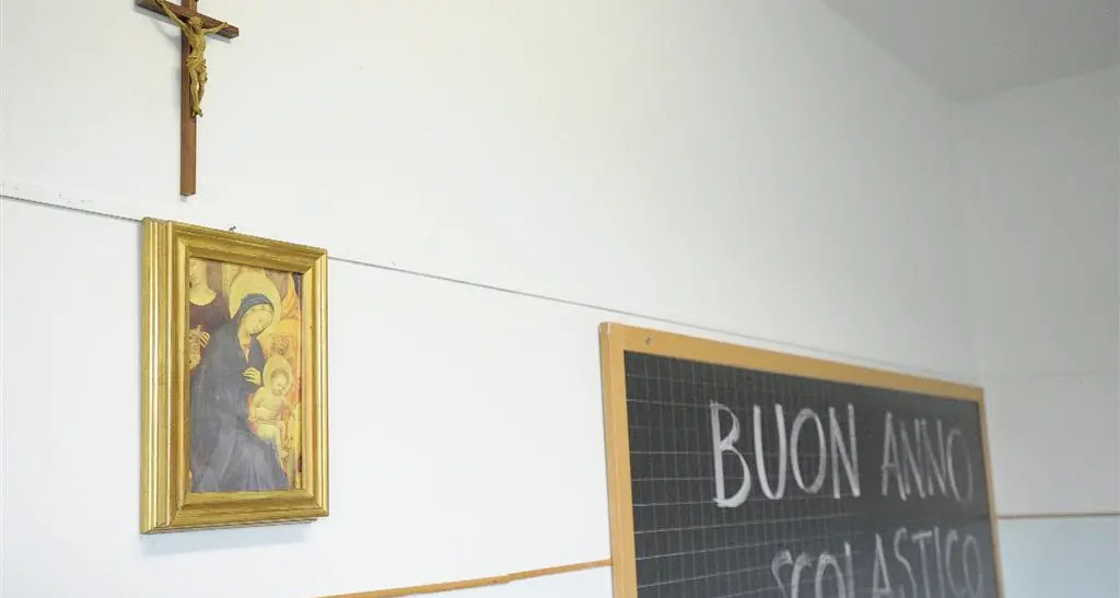 Gli studenti del «Galilei» vogliono il crocifisso in aula