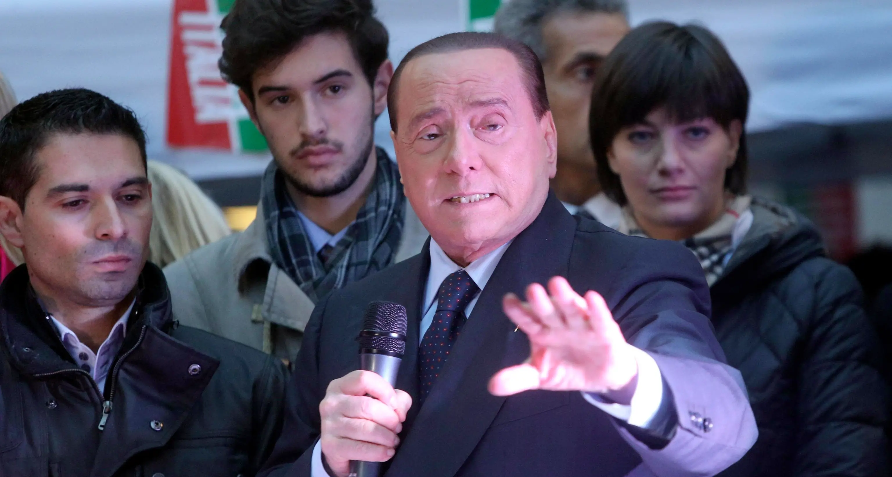 Berlusconi ha rischiato la vita Ora l'operazione cardiaca