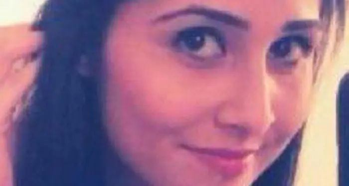 Morta dopo essere stata picchiata per aver salvato due ragazzine