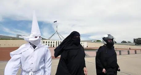 Anonymous ruba l'account Ku Klux Klan
