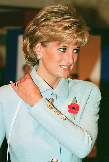 Abiti di Lady Diana all'asta in California