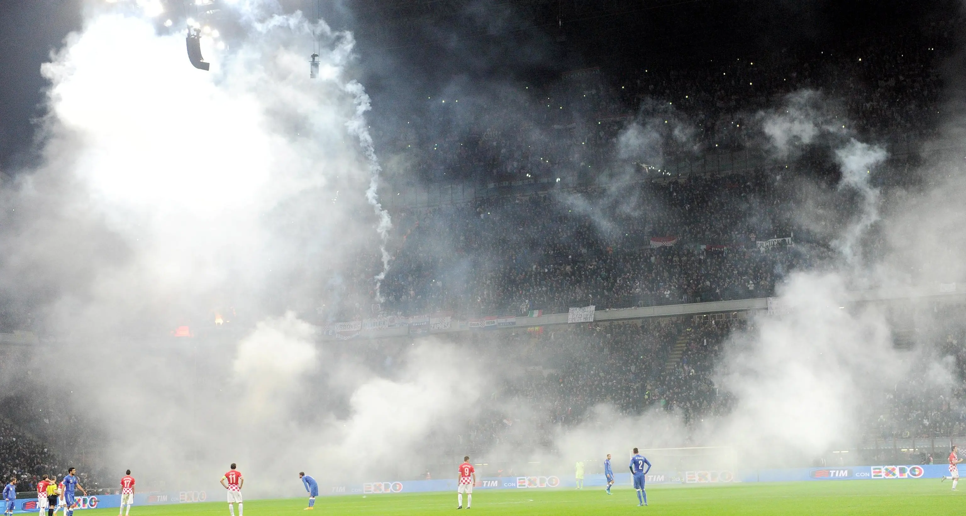 Italia: contro i talenti croati un pari a fatica. Gli ultras bloccano il match