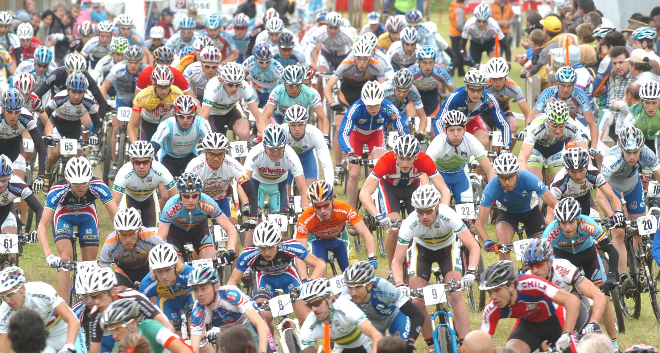 In malattia per l'Aeronautica ma un \"aereo\" in mountain bike