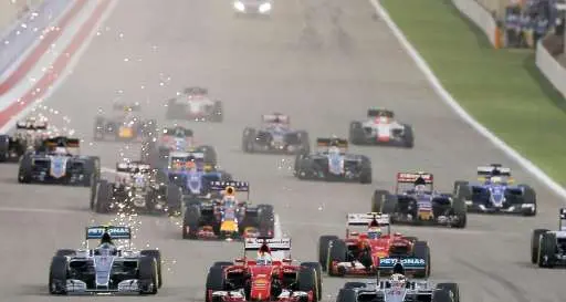 Bahrain, vince Hamilton. Ferrari seconda con Raikkonen