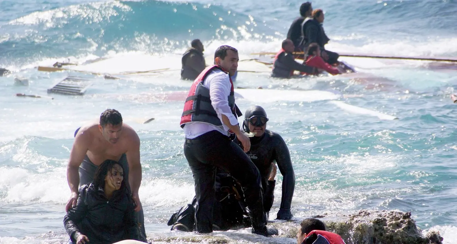 Profughi in mare: nuovo appello alla Ue
