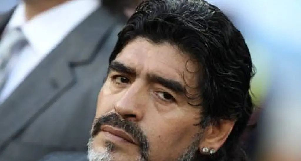 Schiaffi alla ex Maradona shock