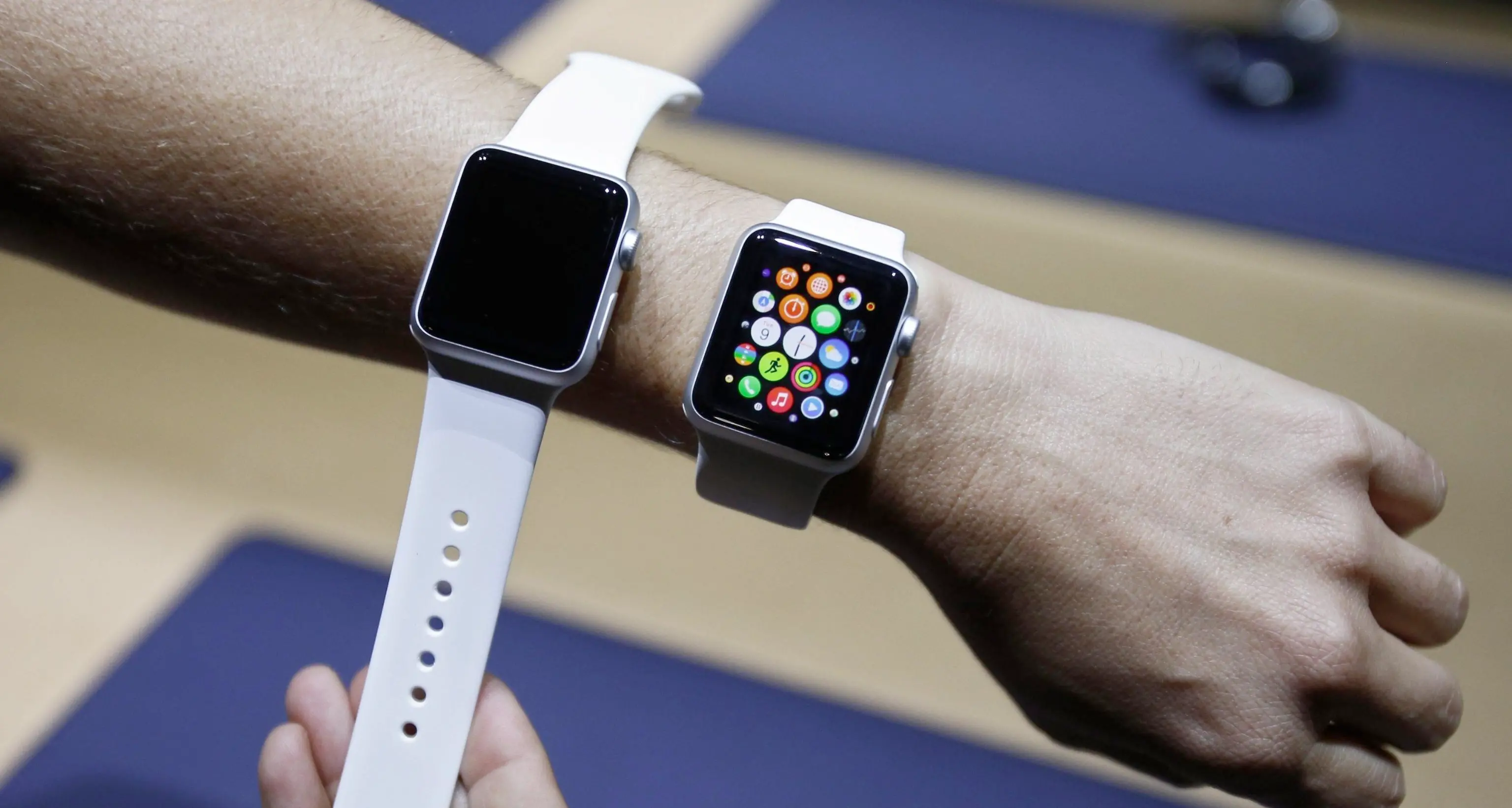 Il giallo dell'Apple Watch: sui tatuaggi non funziona