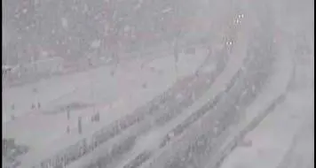 Meteo, piove sul trentino Fitta nevicata al Brennero