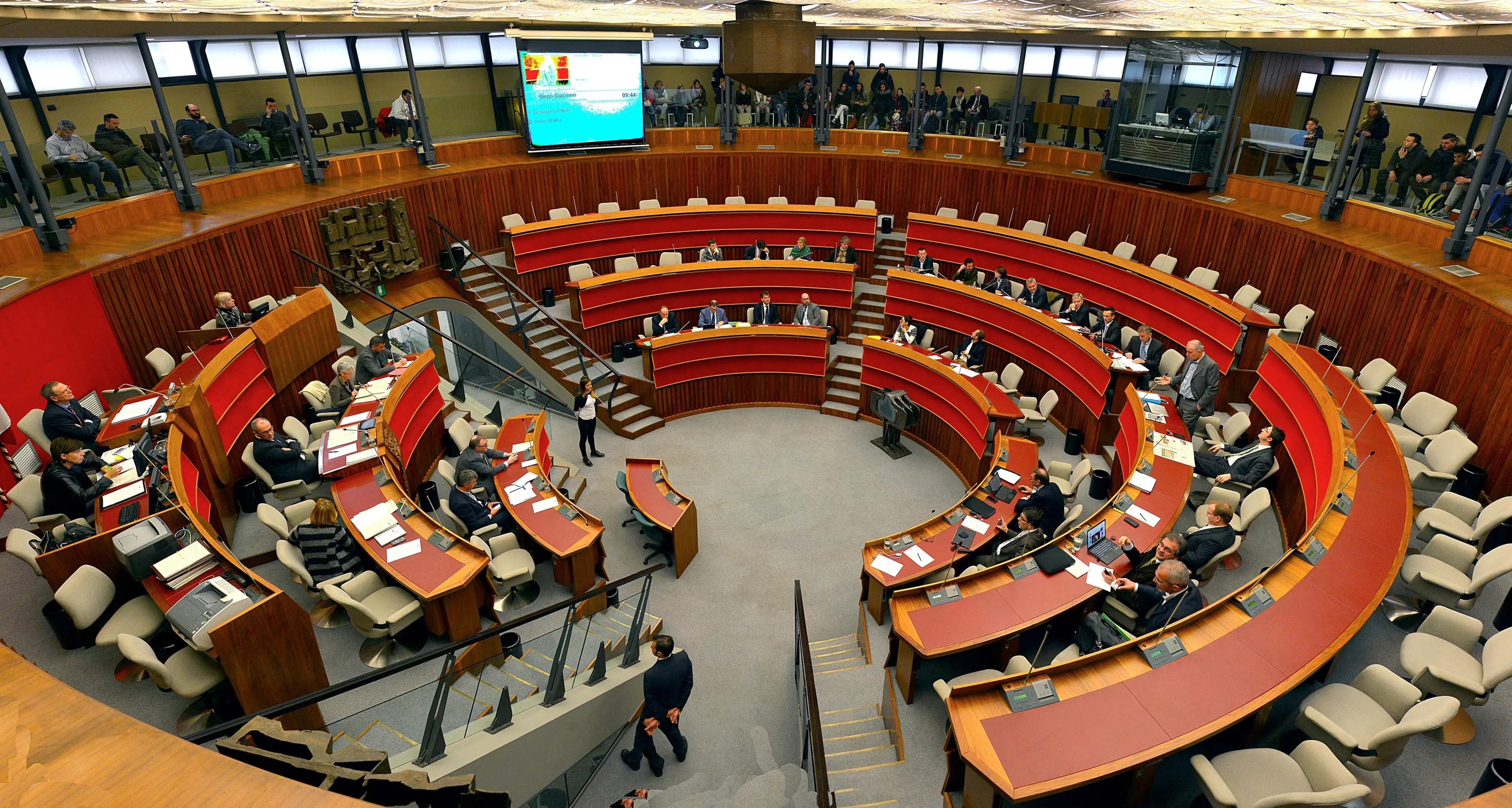 Vitalizi da restituire: ecco i nomi dei 62 che ancora resistono