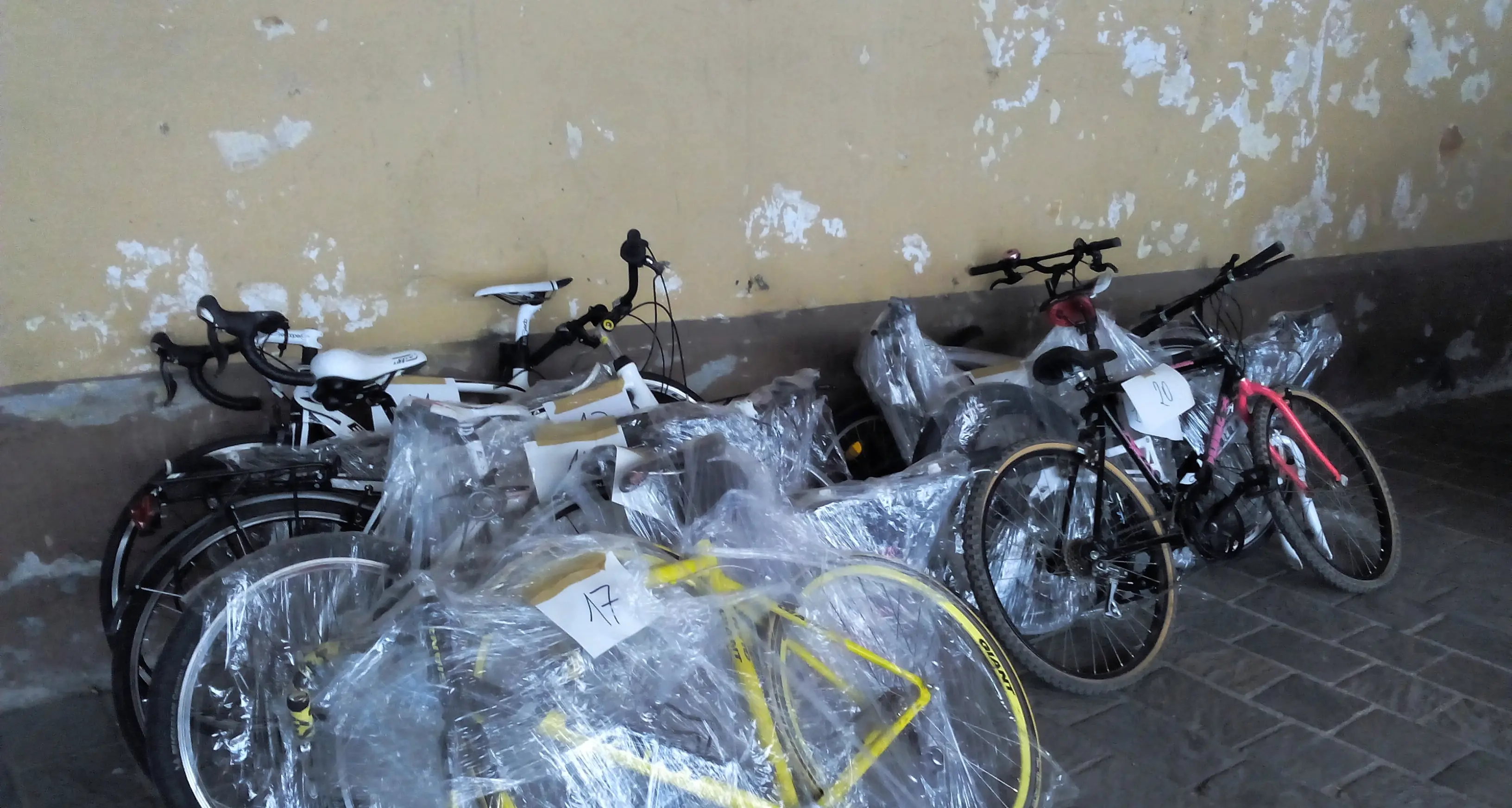 Le bici rubate finivano in internet
