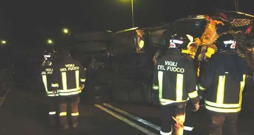 Cavalcavia di Ravina, questa notte ennesimo incidente