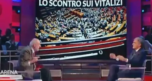 Vitalizi, bufera su Capanna 5mila euro al mese ma no tagli