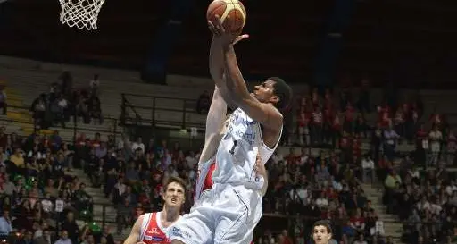 Basket, la spettacolare top ten: c'è anche Tony Mitchell