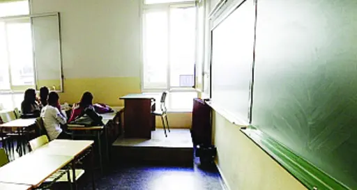 «Gli insegnanti prendono meno di un operaio»