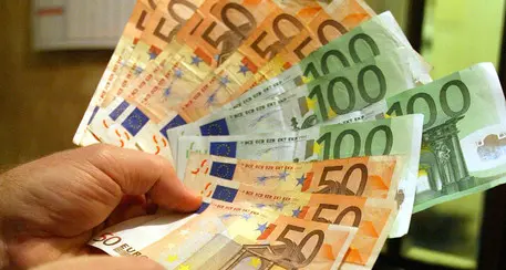 Conti in Svizzera, scoperta maxi evasione da 180 miliardi euro