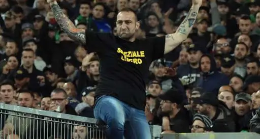 Tifoso viola all'Olimpico: «Il calcio italiano cambierà?»