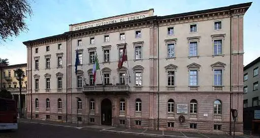 Dipendenti provinciali, arriva il limite ai regali
