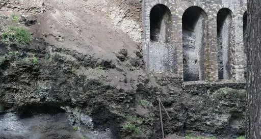 Nuovo crollo a Pompei. Danni a Casa del Centenario