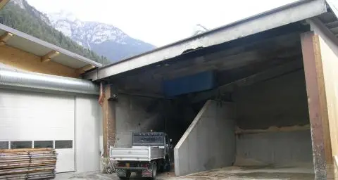 Fuoco in segheria a Ziano