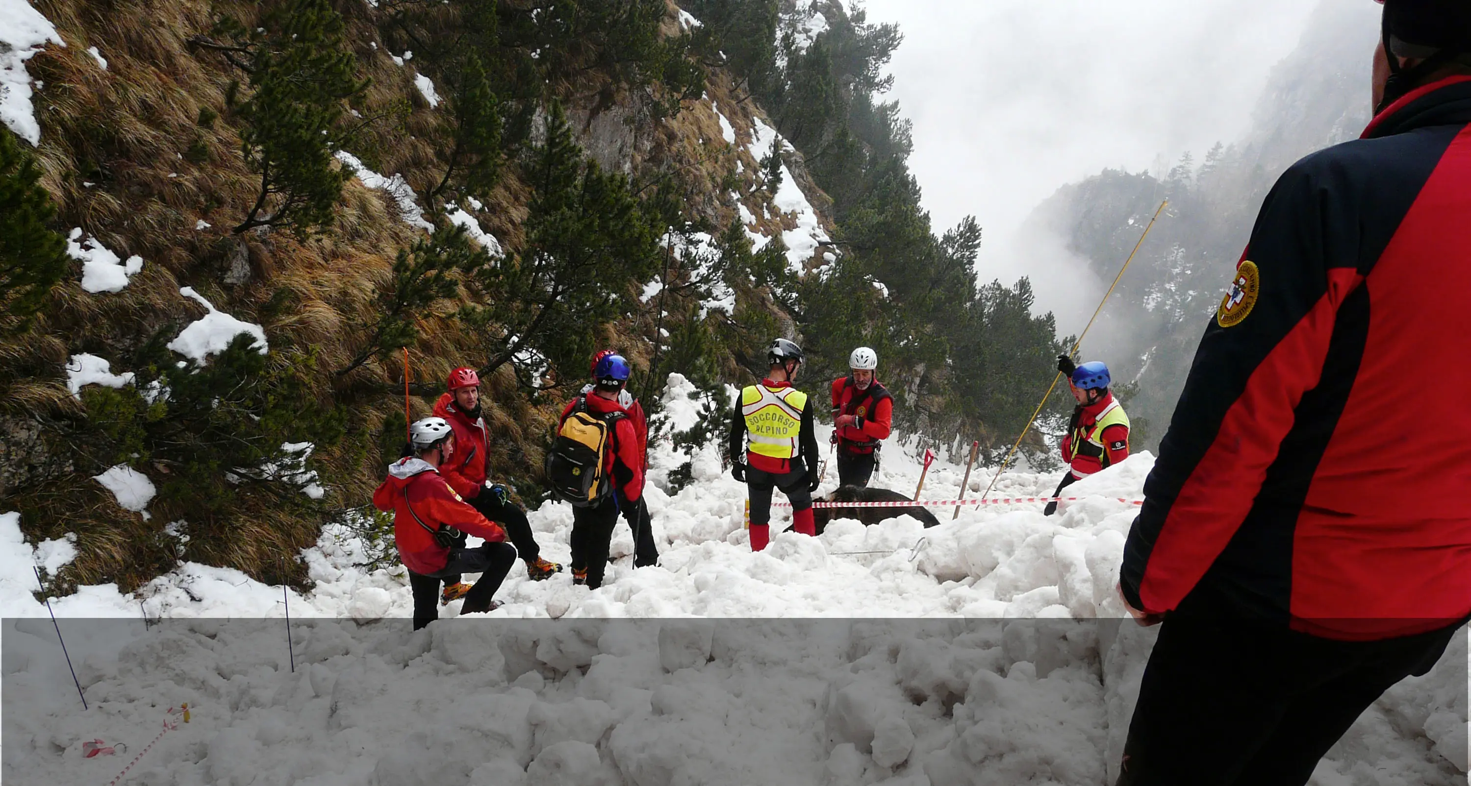Valanghe, in Lombardia obbligatorio dotarsi di Arva Nuove norme: in montagna solo con l'apparecchio