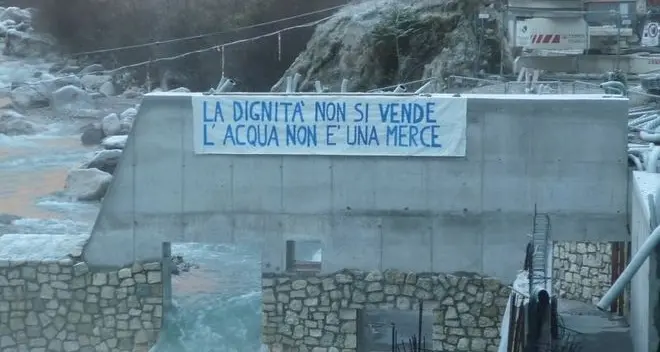 Belluno, una marcia «per salvare i torrenti» Anche gli autonomisti contro il boom di dighe