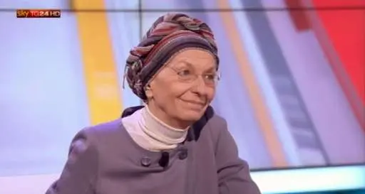 Bonino in tv: «Non fateci andare a morire in Svizzera»