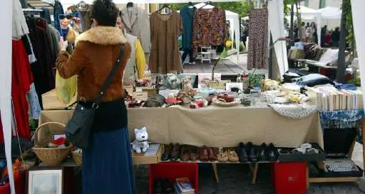 Il Mercatino dei Gaudenti torna in piazza Dante