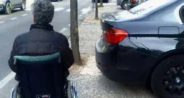 Trento, i parcheggi selvaggi e i diritti dei disabili