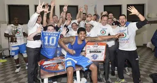 Sassari concede il bis: annientata Milano