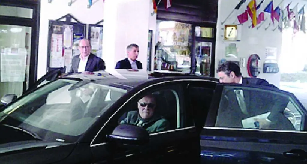Addio all'auto blu per gli assessori: resterà solo per Ugo Rossi