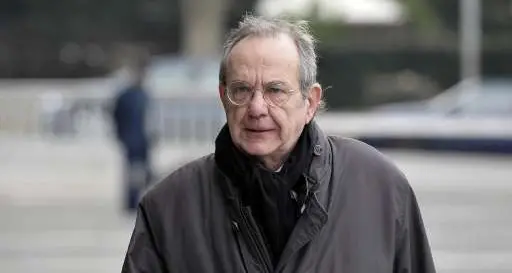 Padoan: «Famiglie italiane ora potete spendere di più»