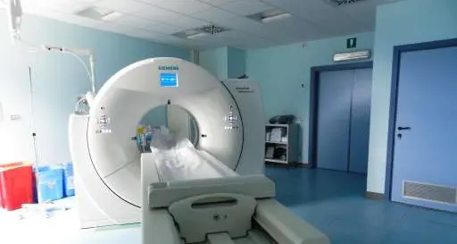 Ospedale di Tione, radiologia, rischio paralisi