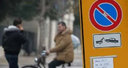 Multa annullata per mal di schiena. Riconosciuta l'esimente: era bloccato a letto