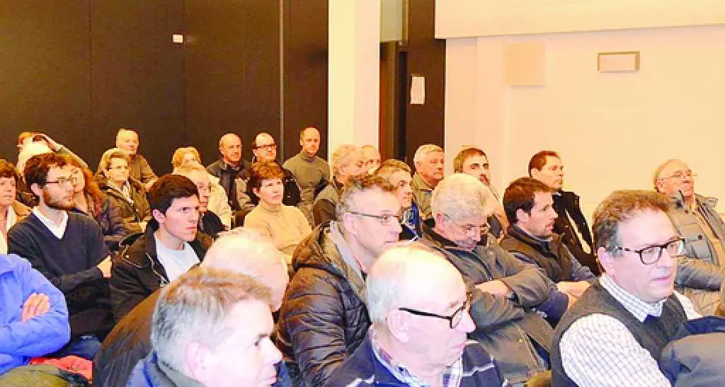 Si allarga la protesta contro i nuovi tralicci