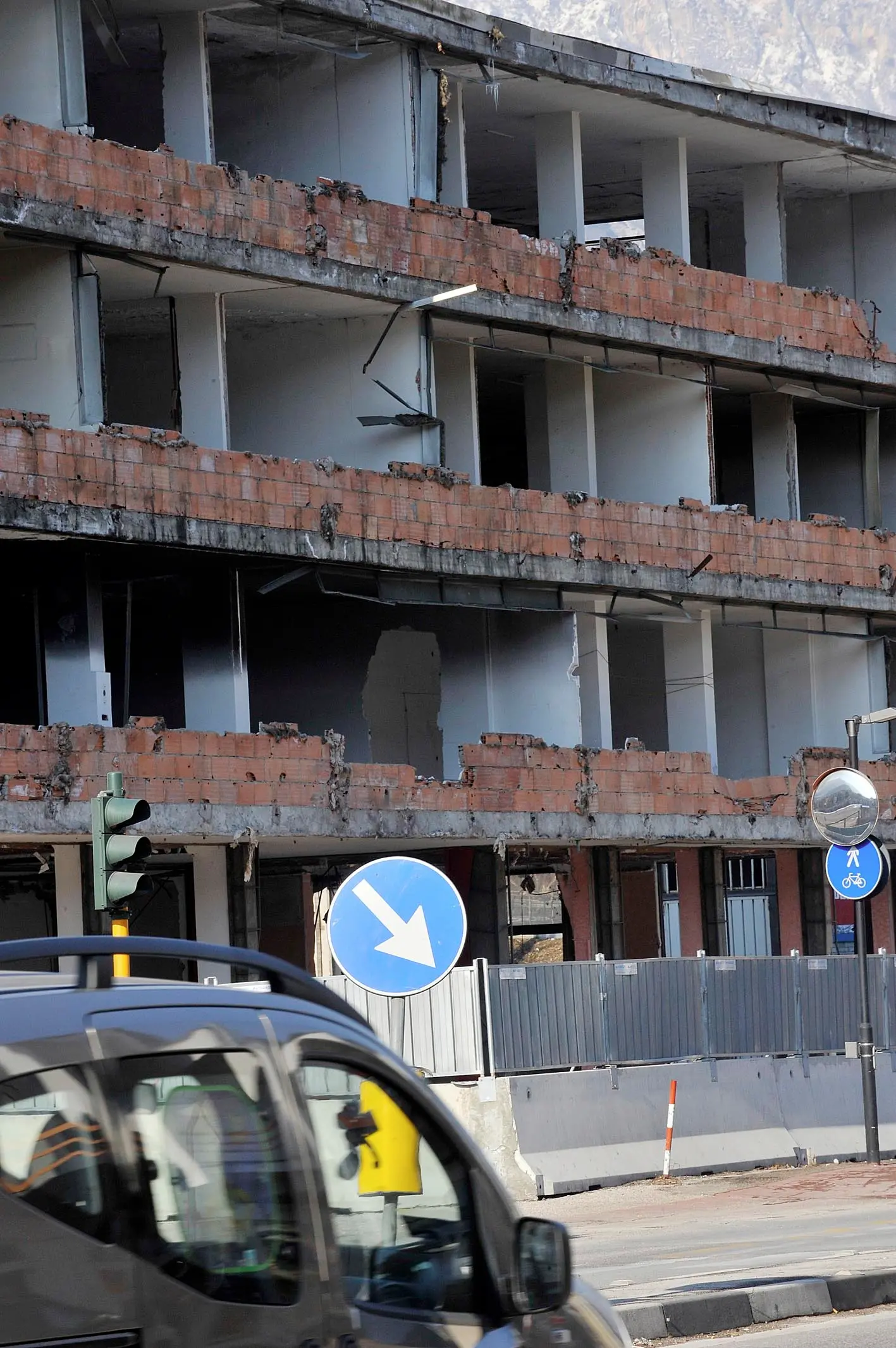 Troppi ecomostri in via Brennero Il Patt: «È ora di intervenire»