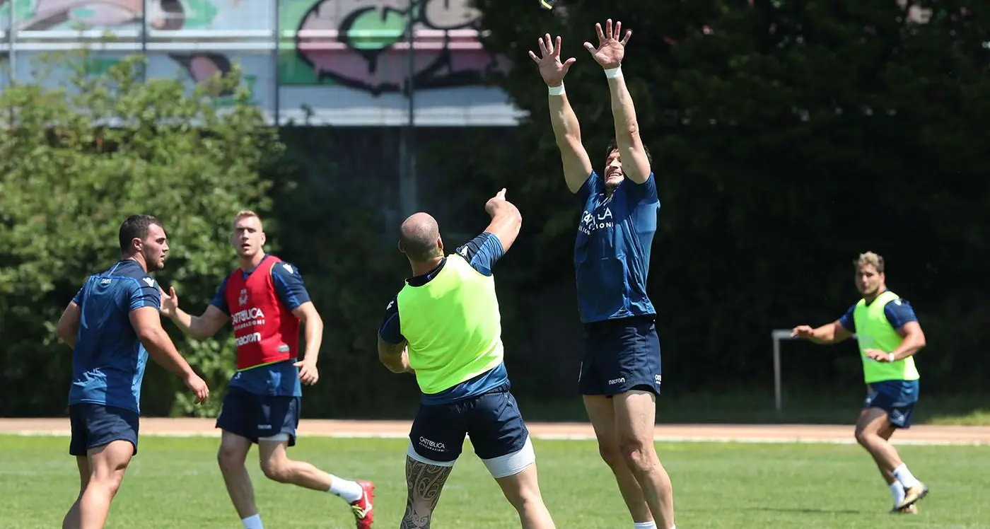 Rugby, gli azzurri a Pergine «Diventiamo la miglior Italia»