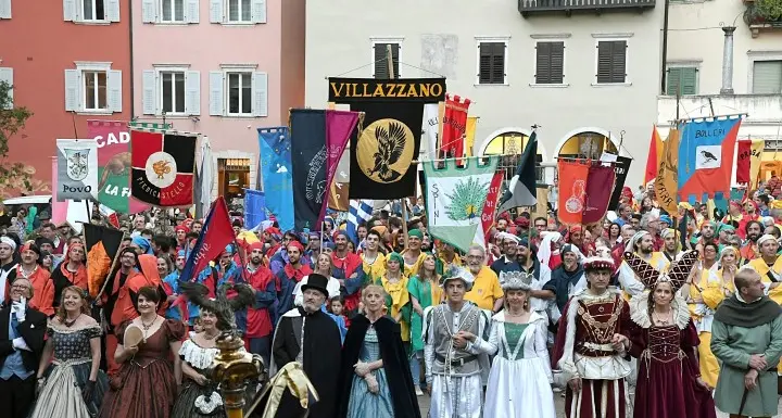 Feste vigiliane: Ciusi e Gobj diserteranno la sfilata
