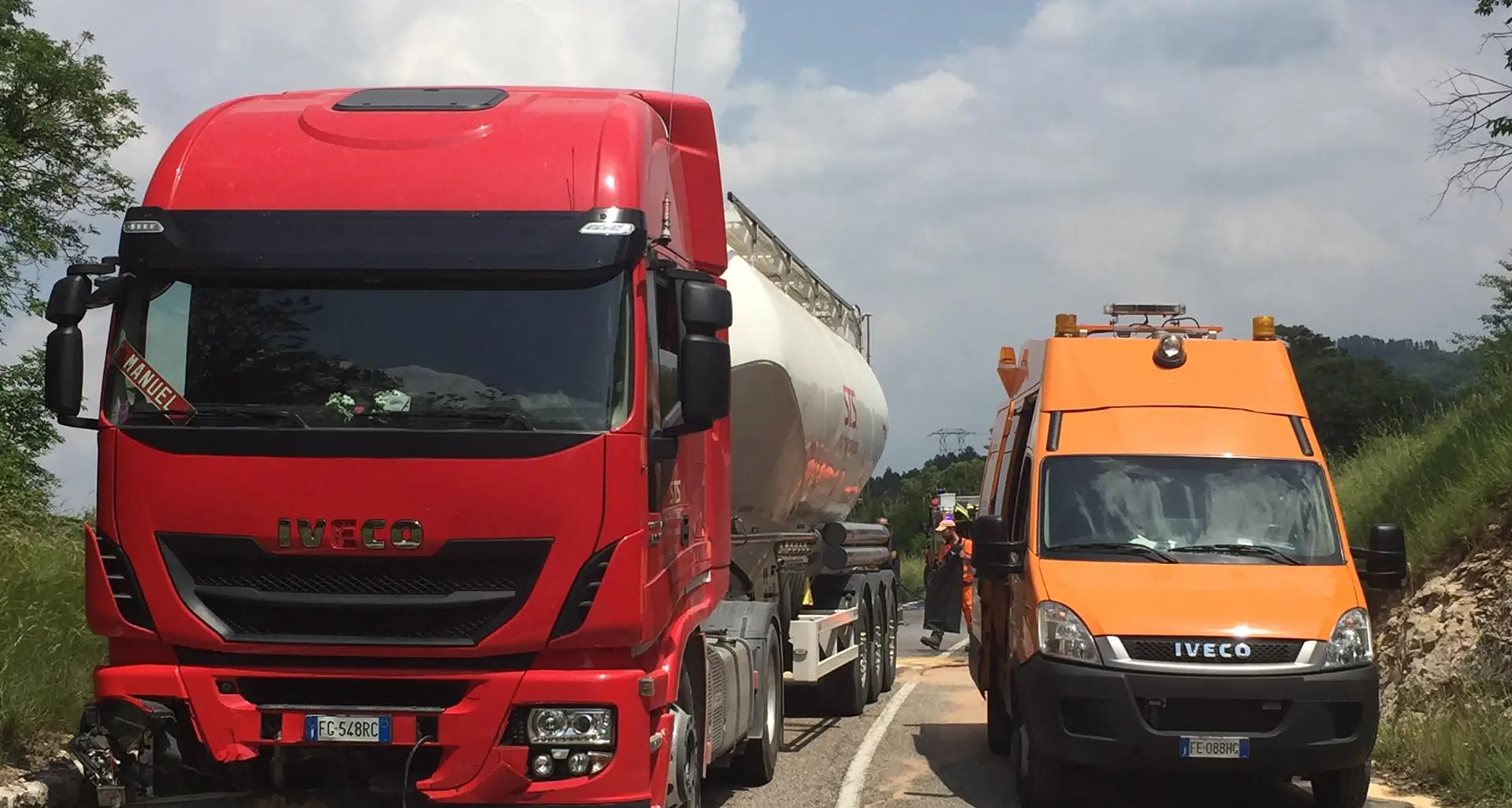 Incidente sulla Gardesana: muore un motociclista nello scontro con un camion al \"Vecchio Mulino\"
