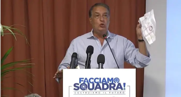 Tangenti sull'energia rinnovabile Arrestato Arata, già deputato Fi ed ex consulente della Lega