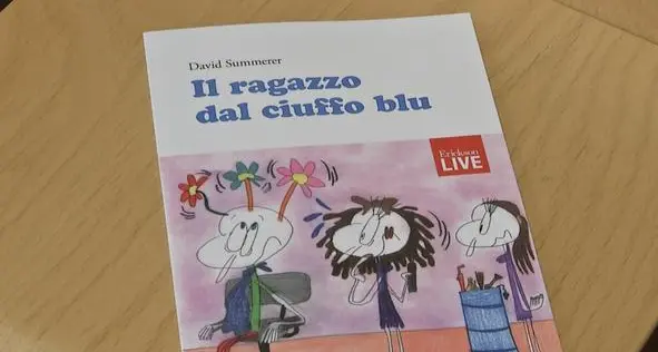 Il libro di David, il fumettista autistico e col ciuffo blu «vi racconto il mio mondo»