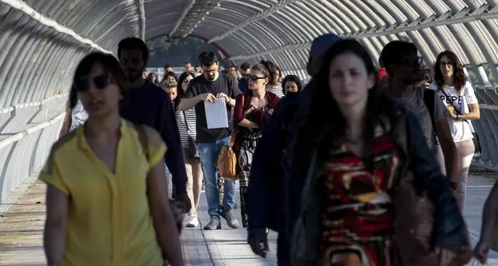 Roma, la carica dei 54 mila per il maxi-concorso dei navigator