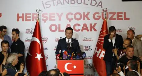 Istanbul, nelle elezioni del sindaco il candidato di Erdogan perde «Trionfa la democrazia»