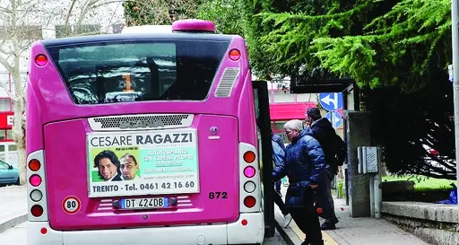 Autobus, multe quadruplicate per chi sale senza biglietto