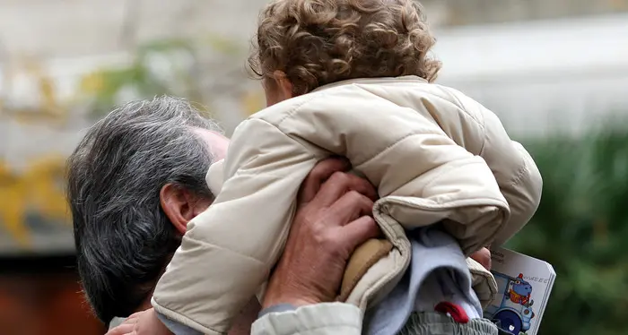 Lavaggio cervello e scosse elettriche su minori da dare in affido 18 arresti nel Reggiano