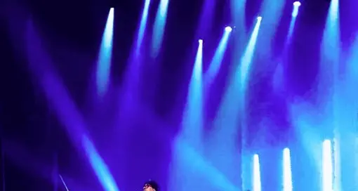 Stasera e domani l'atteso live della Pfm che canta De Andrè