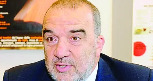 Elezioni, tutti vogliono Roberto De Laurentis